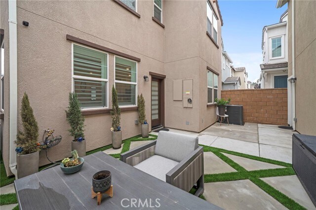 Building Photo - 4079 Summer Wy