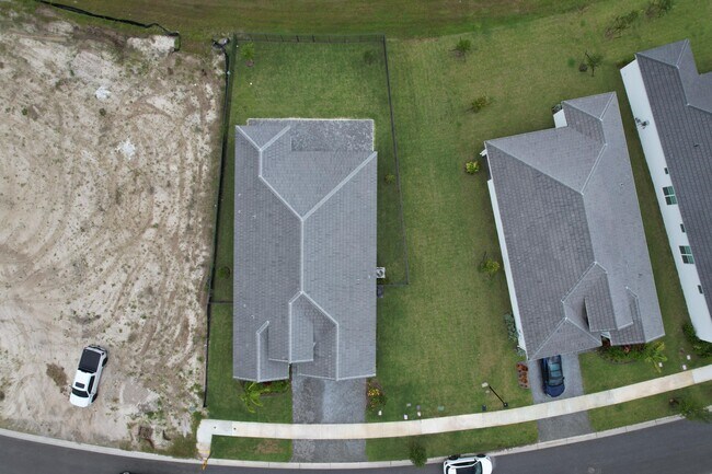 Building Photo - 14075 Spruce Pne Dr