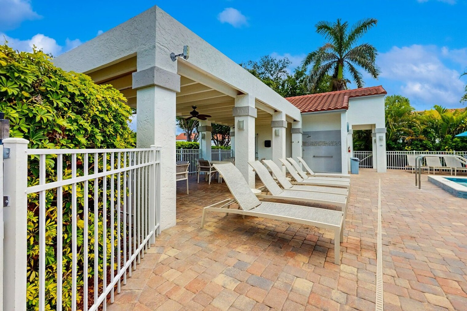 Building Photo - 655 Windsurf Ln