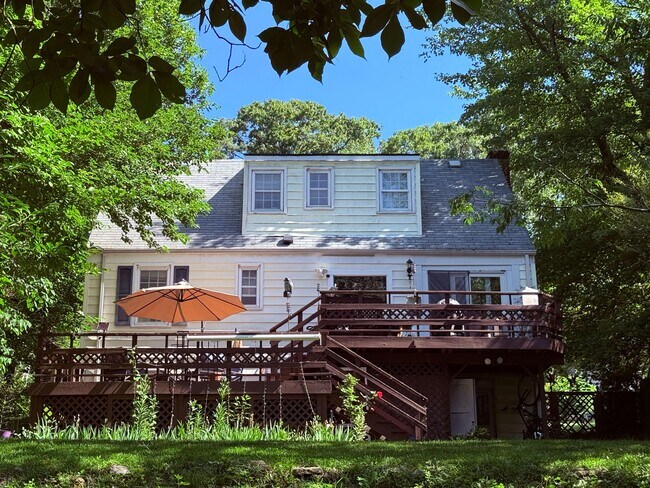 Building Photo - 2416 S Culpeper St