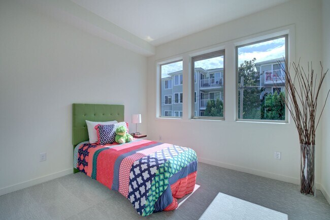 Building Photo - 3bd/2.5ba Seattle Townhome