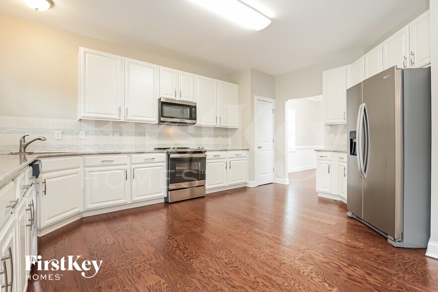 Building Photo - 6116 Bedstone Dr