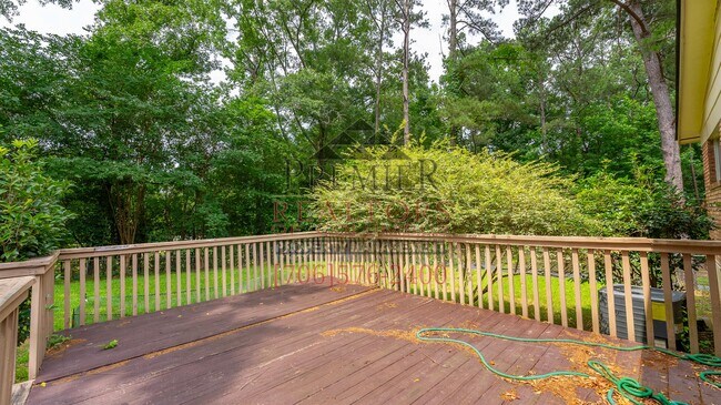 Building Photo - 3853 Rockdale Dr