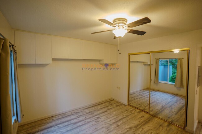 Building Photo - Rossmoor 55+ Living — One BR/One BA Del Monte Model (733 SF) — Peaceful, Updated, Sun-Filled Home