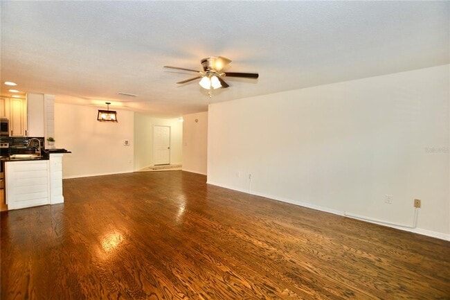 Building Photo - 895 Normandy Trace Rd