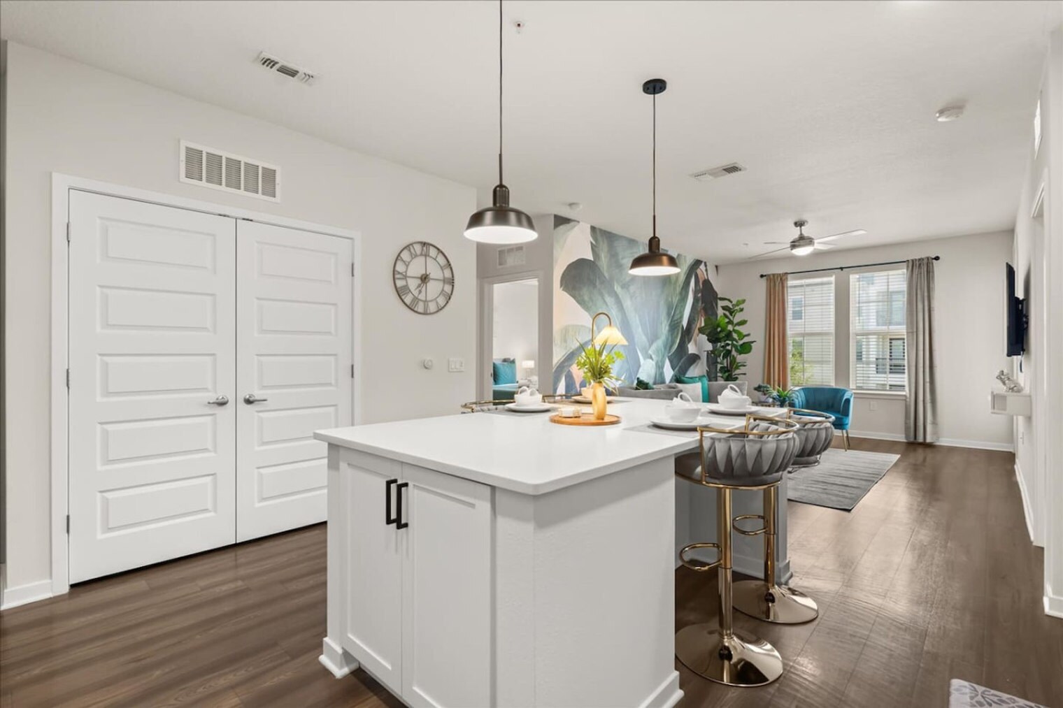 Building Photo - 1231 E Plant St