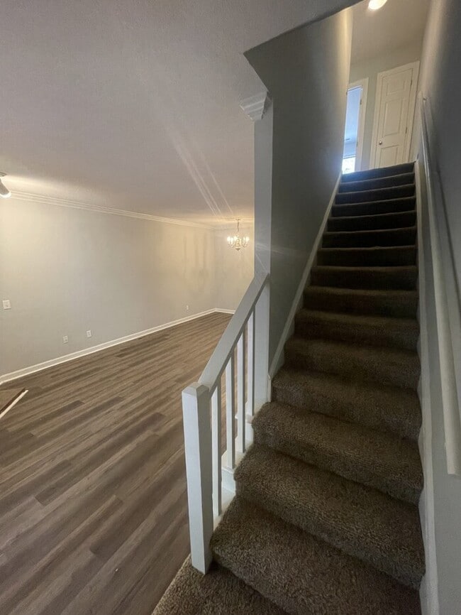 Building Photo - 6140 Loch Laural Ln