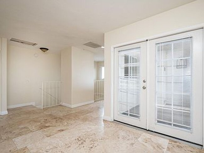 Building Photo - Imperial Beach - 2 Bed 2 Bath with Open Fl...