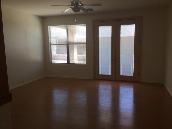 Building Photo - 8353 W Carol Ave