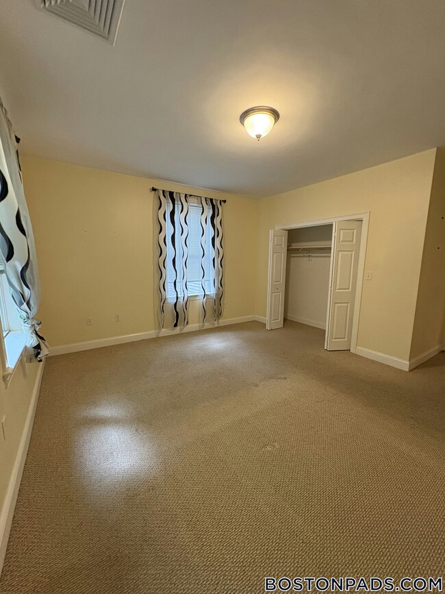 Building Photo - 83 Fairmount Ave