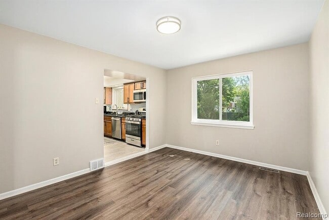 Building Photo - 17346 Fairway