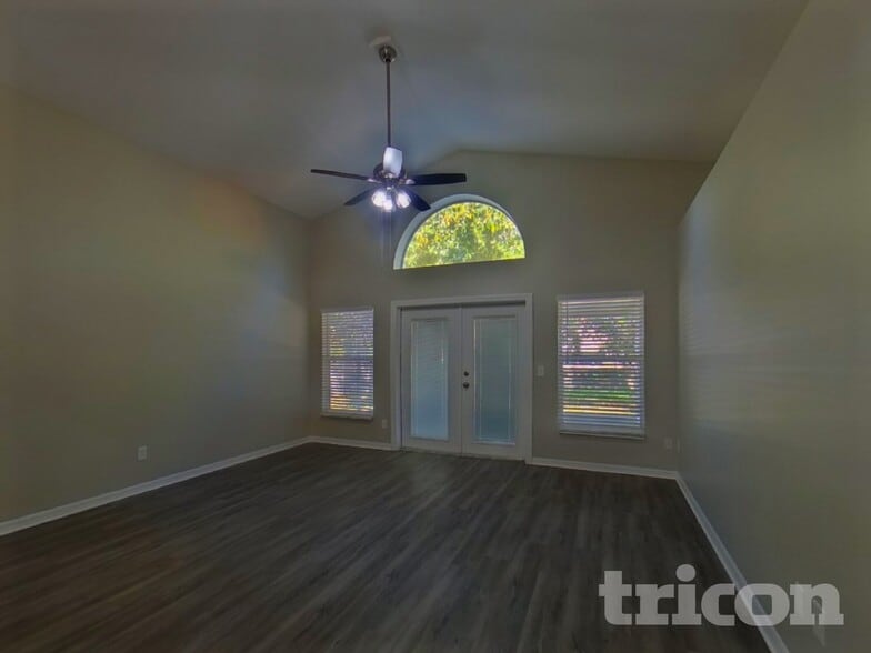 Building Photo - 10418 Reagans Run Dr
