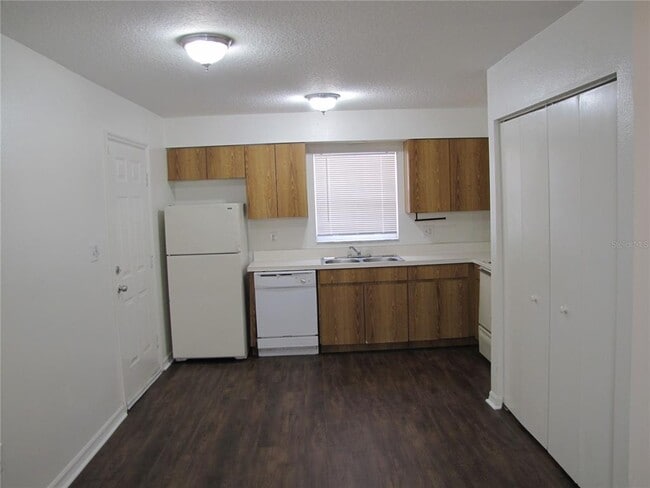 Building Photo - 3603 Temple St