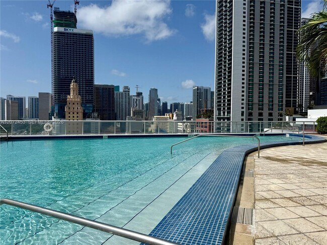 Building Photo - 888 Biscayne Blvd