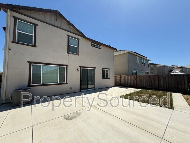 Building Photo - 15601 Sierra Mar Rd