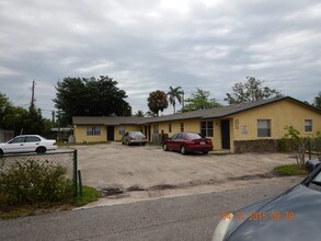 Building Photo - 307-333 Melody Lane