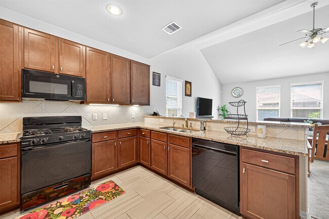 Building Photo - 21319 Tropisea Dr