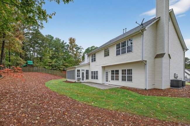 Building Photo - 2467 Bittersweet Cir