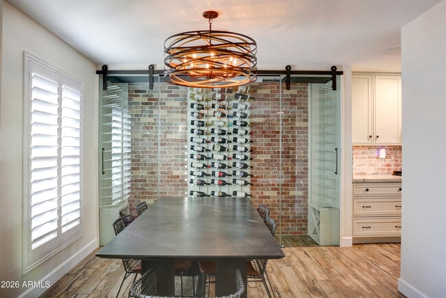 Building Photo - 2016 E State Ave