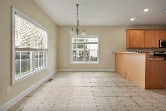Building Photo - 2813 Franciscan Dr