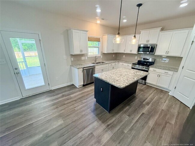 Building Photo - 203 Williford Dr
