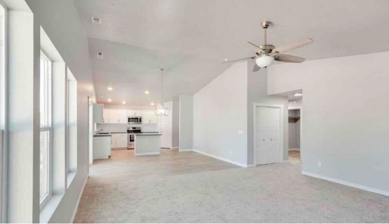 Building Photo - 923 S Nautilus Ave