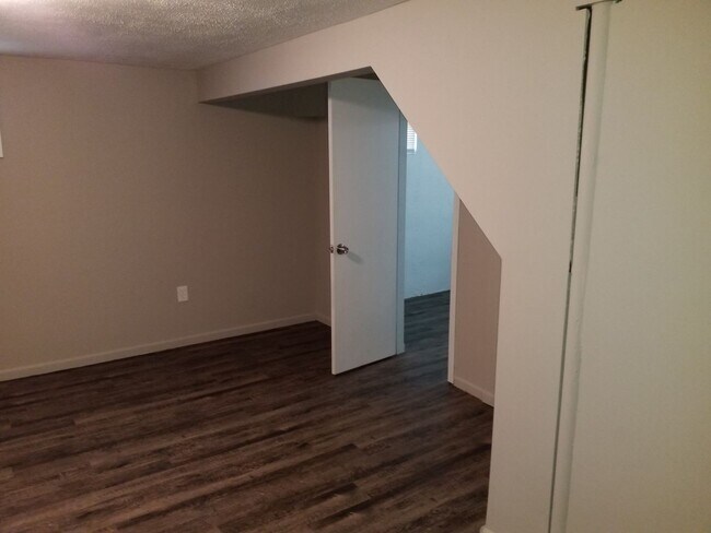 Building Photo - AVAILABLE NOW! Liberty Home 3 Bed 2 Bath 2...