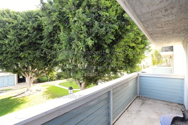 Building Photo - 125 W South St