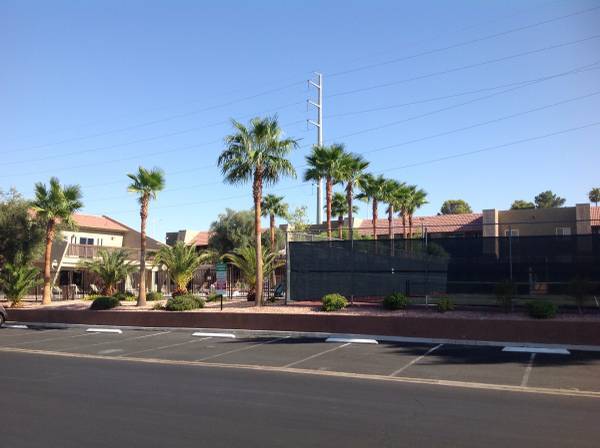 Building Photo - 5141 River Glen Dr