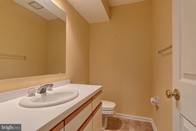 Building Photo - 1127 Wicklow Ct