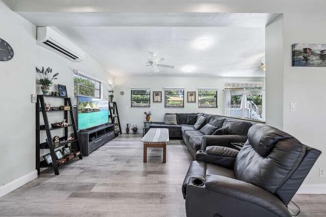 Building Photo - 3309 SW 16th St