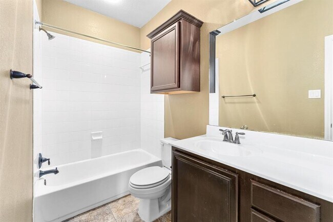Building Photo - 9621 Solana Vista Loop