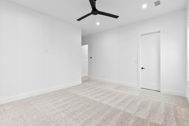 Building Photo - 2814 Guymon St