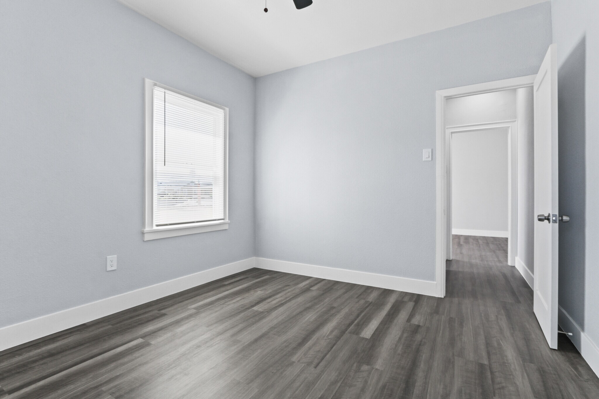 Building Photo - 458 Rose Ave