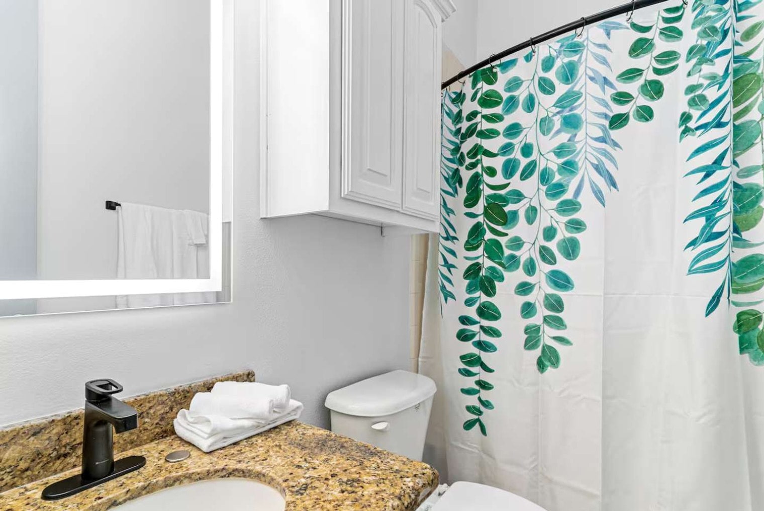 Building Photo - 117 E Campeche St