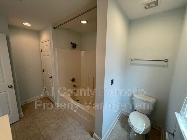 Building Photo - 4168 Veritas St