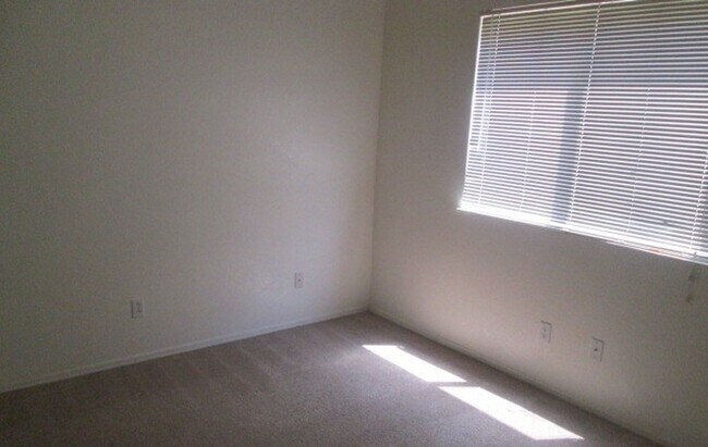 Building Photo - COMING SOON NEAR DOWNTOWN CHANDLER - NO HOA!!!