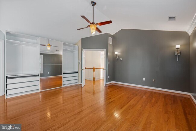Building Photo - 306 Nova Ct