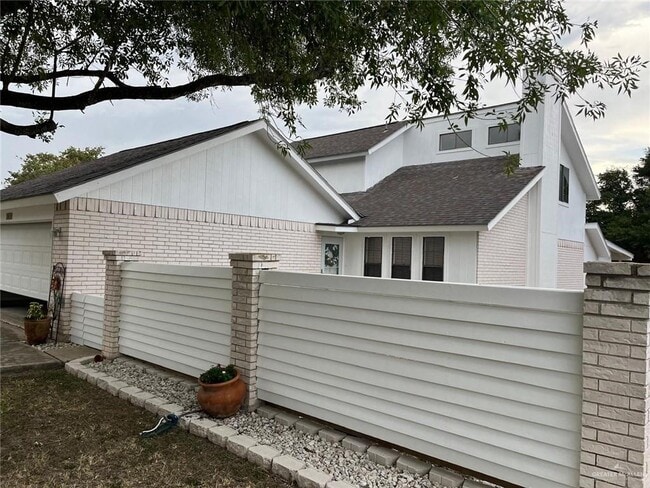 Building Photo - 28 Quail Ave