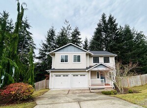 Building Photo - **$800 MOVE IN CREDIT if move in occurs prior to December 1st **Lovely 3 Bedroom Home in Coupeville