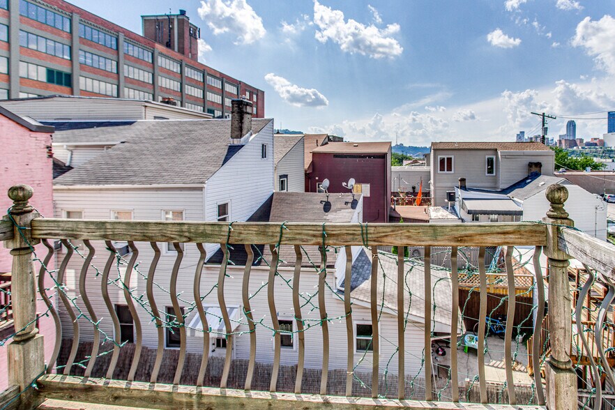 Building Photo - 2128 Merriman Way