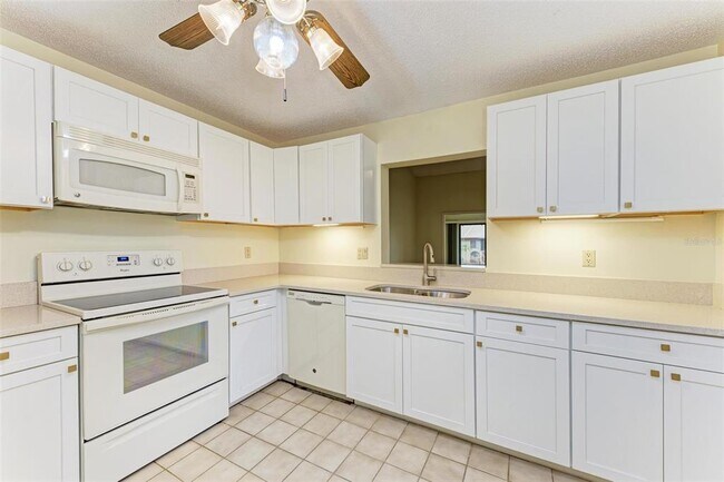 Building Photo - 5612 Ashton Lake Dr