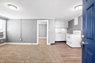 Building Photo - Lafayette Road-420