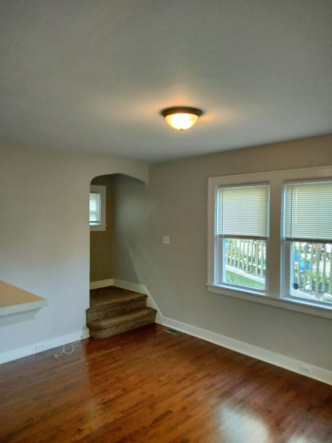 Building Photo - Beautiful 2-Bedroom Brookline Home for Rent