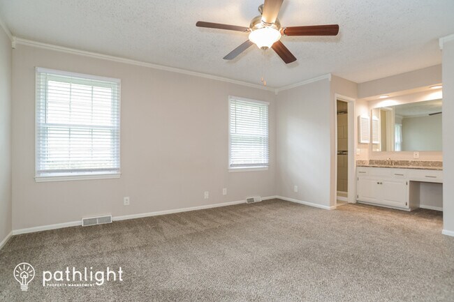 Building Photo - 414 S Cardinal Drive, Olathe, KS, 66062