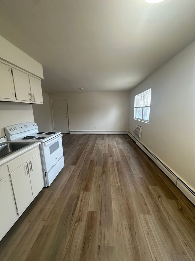 Building Photo - 215 Felton Ave