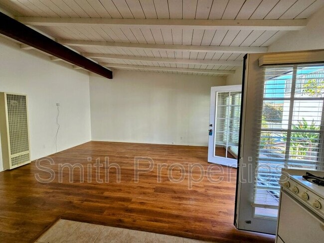 Building Photo - 1414 Manhattan Beach Blvd