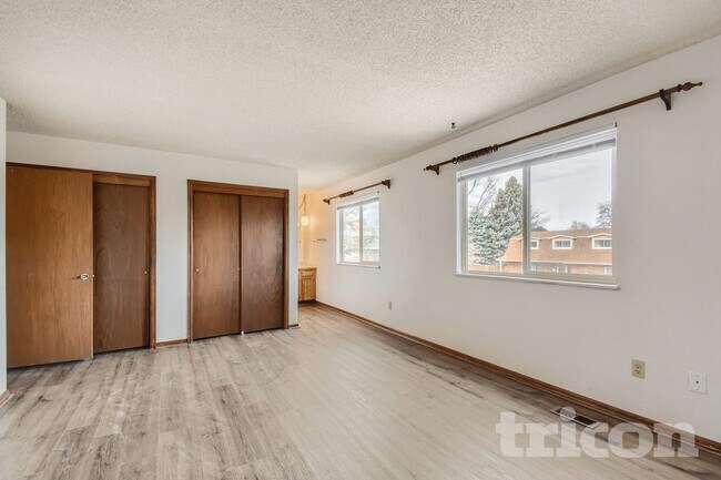 Building Photo - 6552 W Morraine Pl