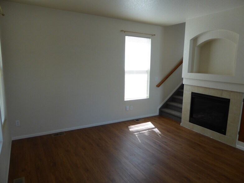 Building Photo - 2227 Brightwater Dr