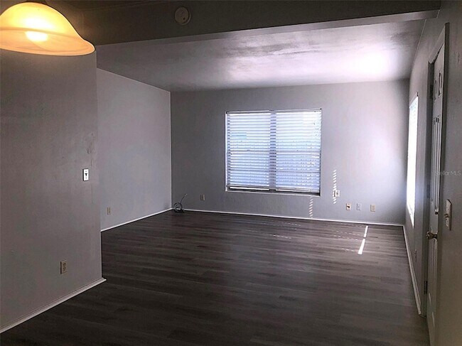 Building Photo - 905 Cherokee Cir